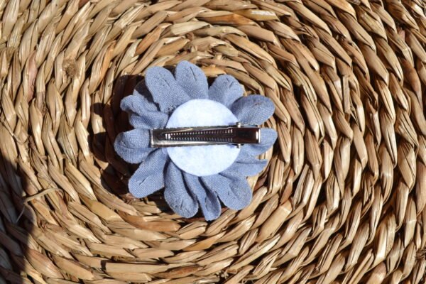 Blauwe bloem alligator clip - Afbeelding 2