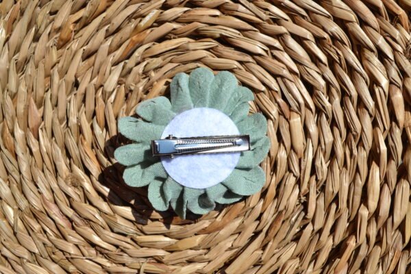 Mint groene bloem alligator clip - Afbeelding 2