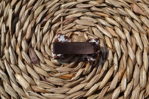 Bruin/witte strik alligator clip ~ 3 cm - Afbeelding 2