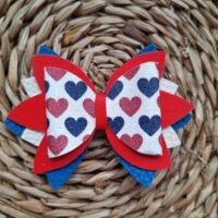 Hartjes rood, wit, blauw haarstrik